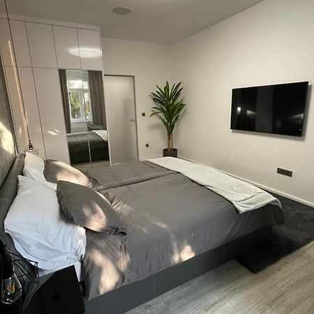 Apartman Tinea ザグレブ エクステリア 写真
